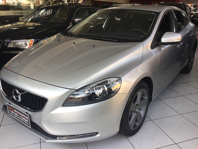 VOLVO V40 2.0 T4 Kinetic