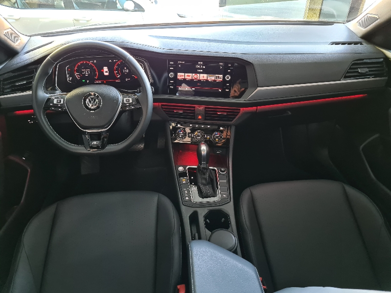 VOLKSWAGEN JETTA 1.4 250 TSI R-line VOLKSWAGEN JETTA 1.4 250 TSI R-line