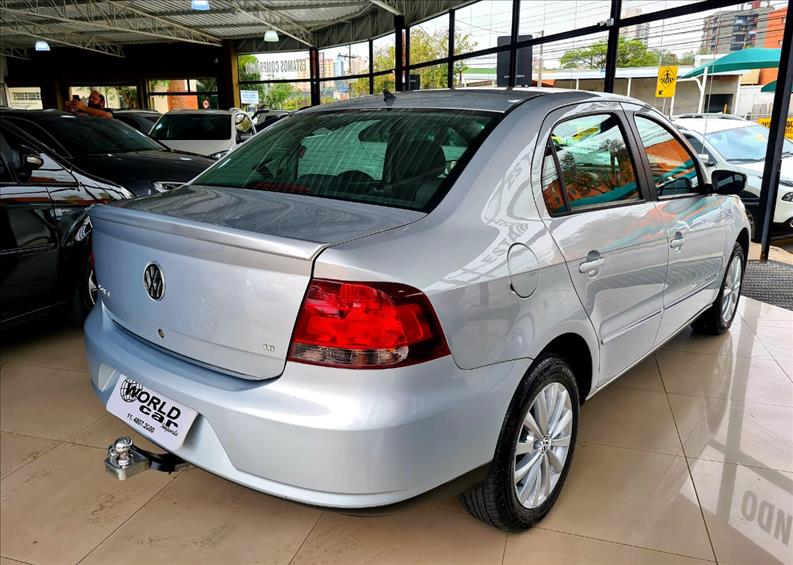 VOLKSWAGEN VOYAGE 1.6 MI Comfortline 8V VOLKSWAGEN VOYAGE 1.6 MI Comfortline 8V