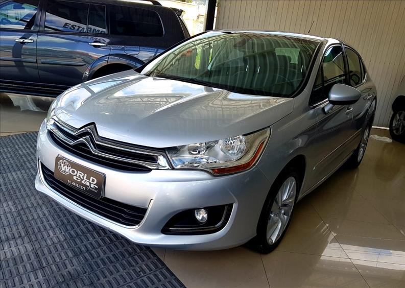 CITROËN C4 LOUNGE 1.6 Tendance 16V Turbo CITROËN C4 LOUNGE 1.6 Tendance 16V Turbo
