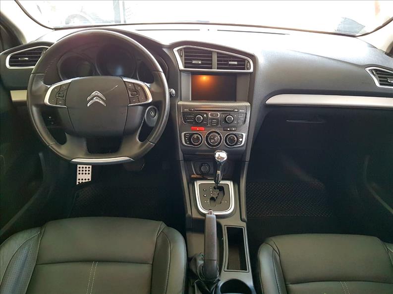 CITROËN C4 LOUNGE 1.6 Tendance 16V Turbo CITROËN C4 LOUNGE 1.6 Tendance 16V Turbo