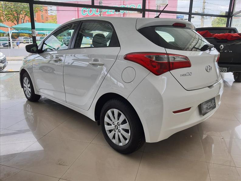 HYUNDAI HB20 1.6 Comfort Plus 16V HYUNDAI HB20 1.6 Comfort Plus 16V