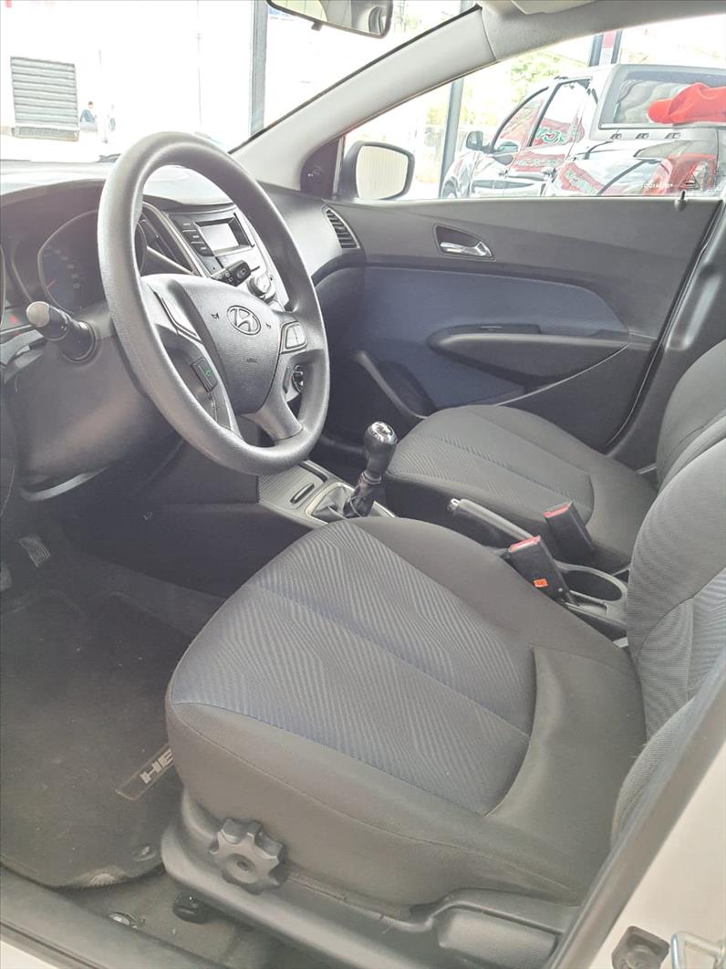 HYUNDAI HB20 1.6 Comfort Plus 16V HYUNDAI HB20 1.6 Comfort Plus 16V