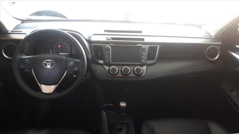 TOYOTA RAV4 2.0 4X2 16V TOYOTA RAV4 2.0 4X2 16V