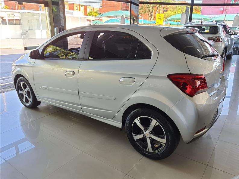 CHEVROLET ONIX 1.4 MPFI LTZ 8V CHEVROLET ONIX 1.4 MPFI LTZ 8V