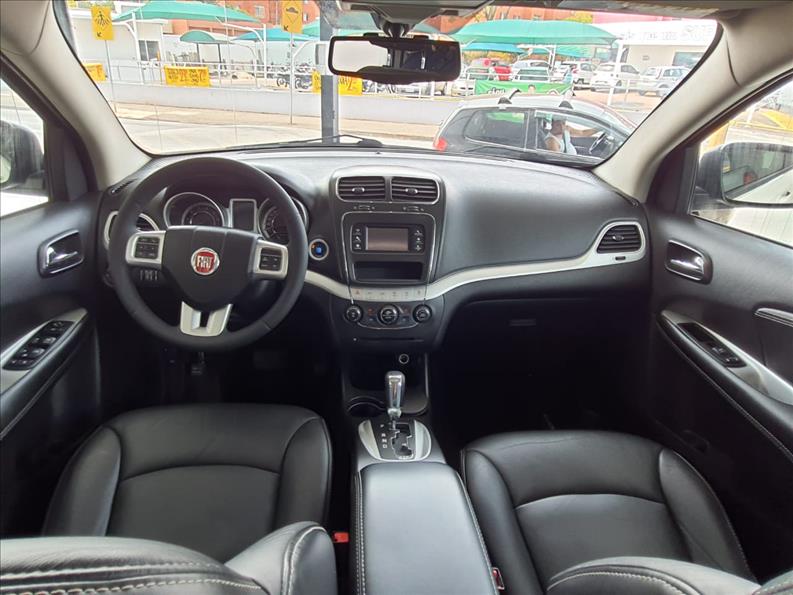 FIAT FREEMONT 2.4 Precision 16V FIAT FREEMONT 2.4 Precision 16V