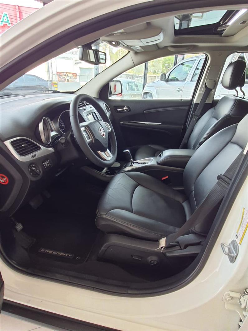 FIAT FREEMONT 2.4 Precision 16V FIAT FREEMONT 2.4 Precision 16V