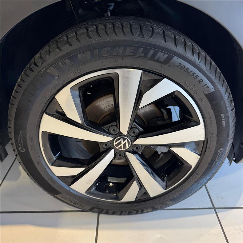 VOLKSWAGEN  NIVUS   1.0 200 TSI Highline  - 10855