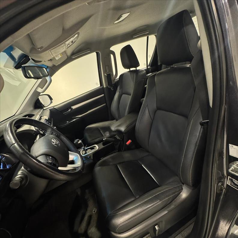 TOYOTA  HILUX   2.8 D-4d Turbo CD SRV 4X4  - 3589458