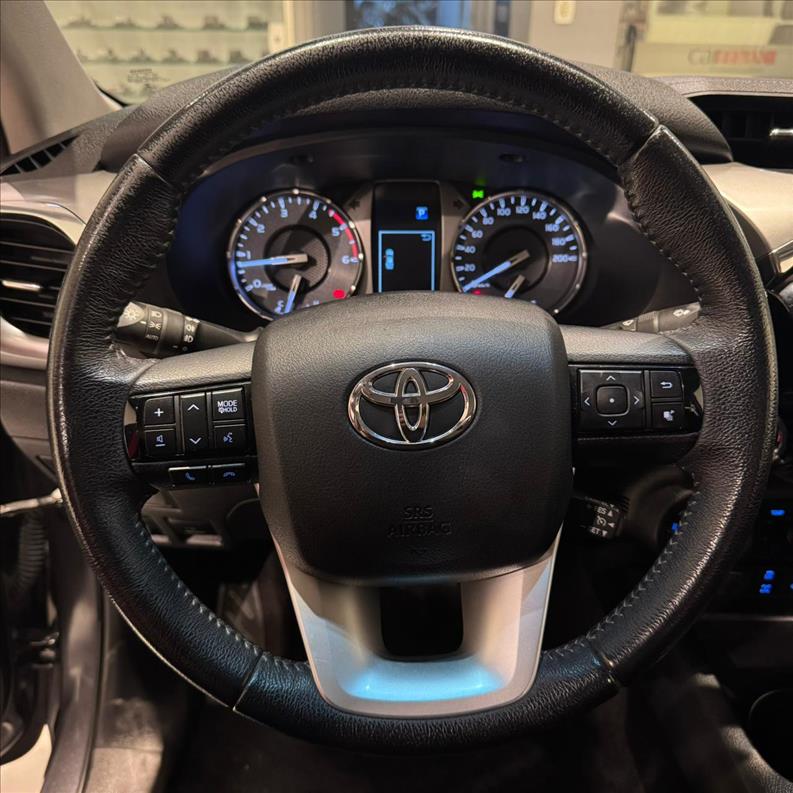 TOYOTA  HILUX   2.8 D-4d Turbo CD SRV 4X4  - 3589463