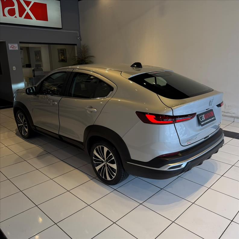 FIAT  FASTBACK   1.0 Turbo 200 Audace  - 8513815