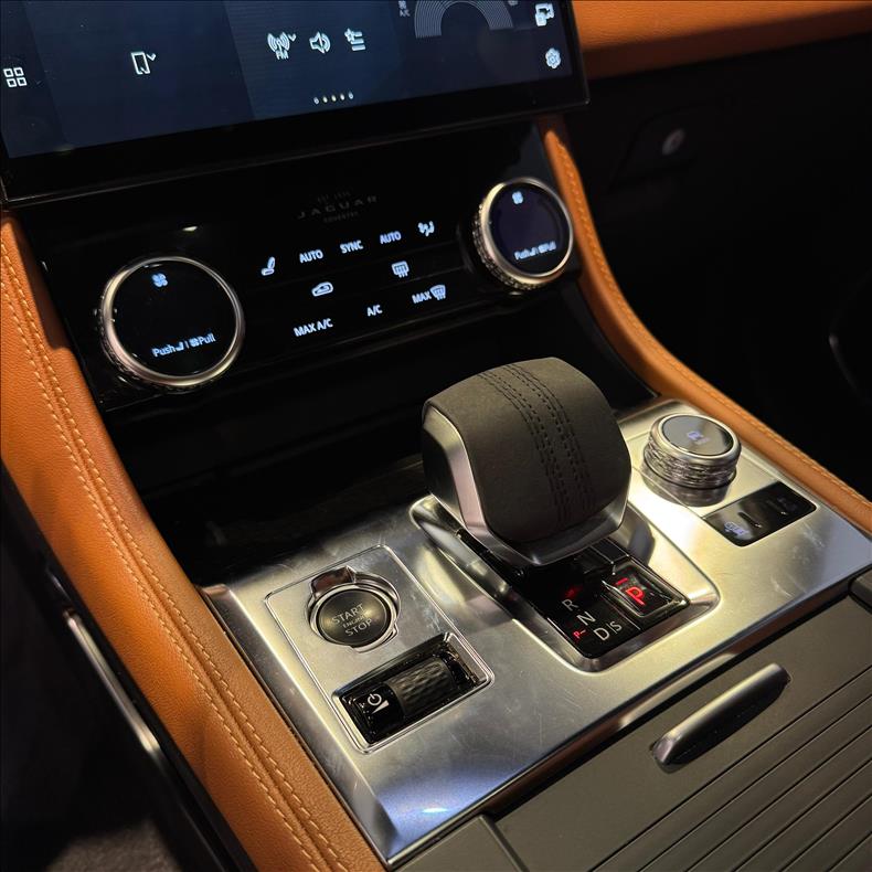 JAGUAR  F-PACE   3.0 P340 Mhev R-dynamic SE AWD  - 413