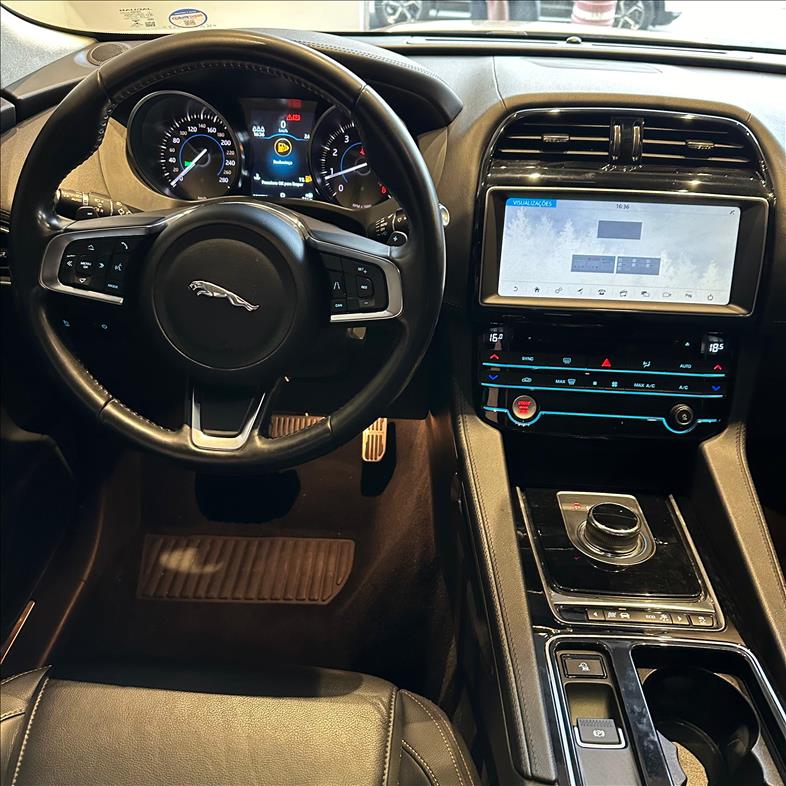 JAGUAR  F-PACE   2.0 16V Ingenium Prestige AWD  - 11297