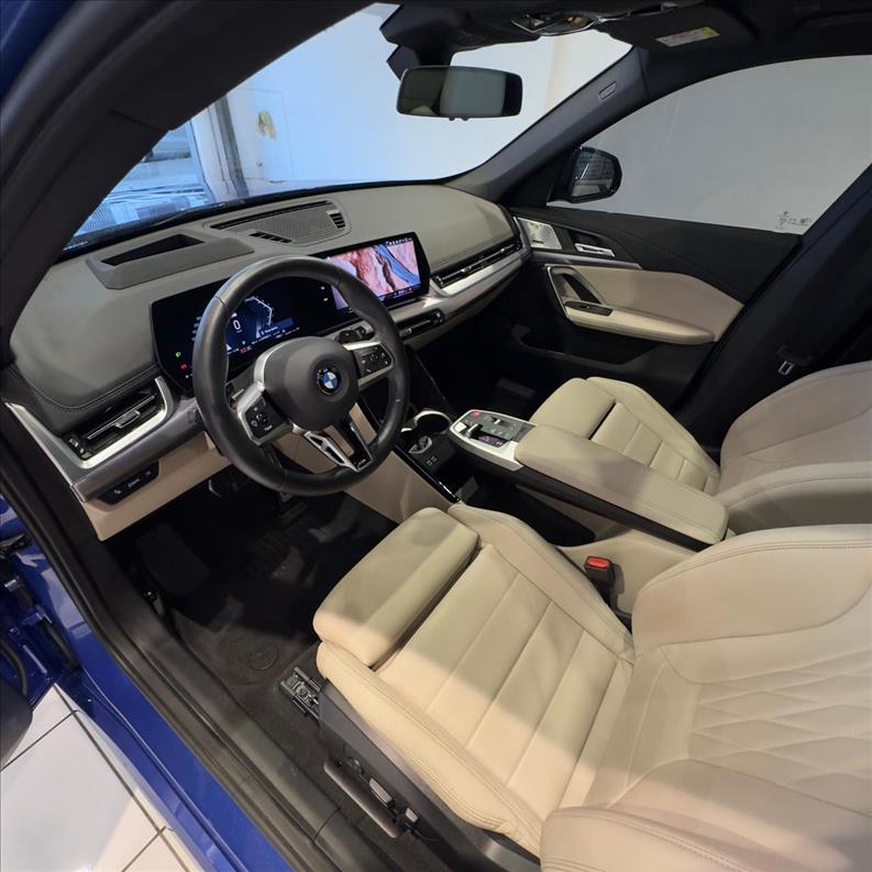 BMW  X1   2.0 16V Turbo Sdrive20i M Sport  - 28