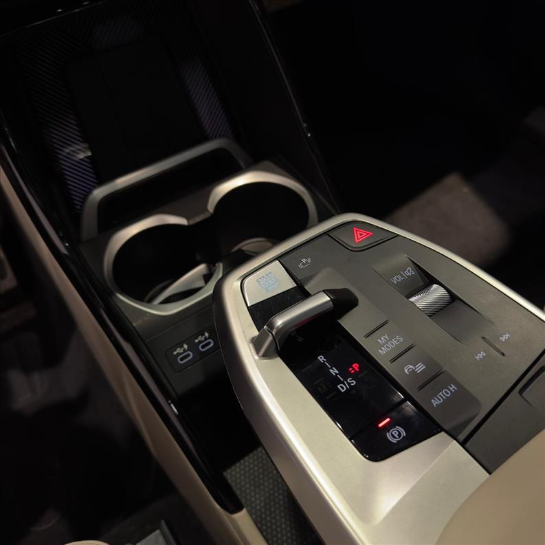 BMW  X1   2.0 16V Turbo Sdrive20i M Sport  - 35