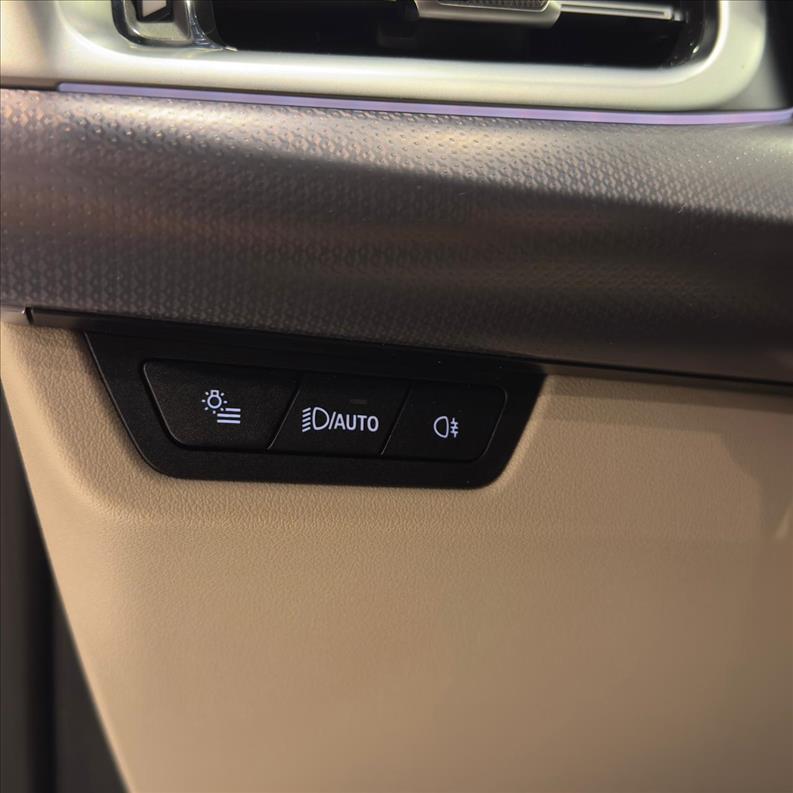 BMW  X1   2.0 16V Turbo Sdrive20i M Sport  - 36