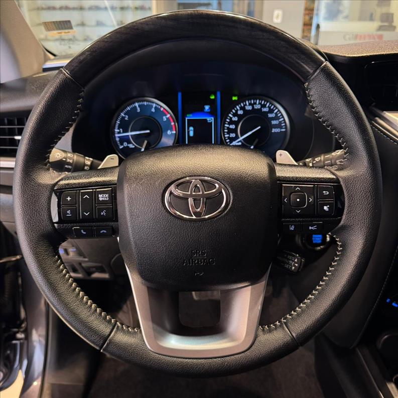 TOYOTA  HILUX SW4   2.8 D-4d Turbo SRX Platinum 7L 4X4  - 1120557