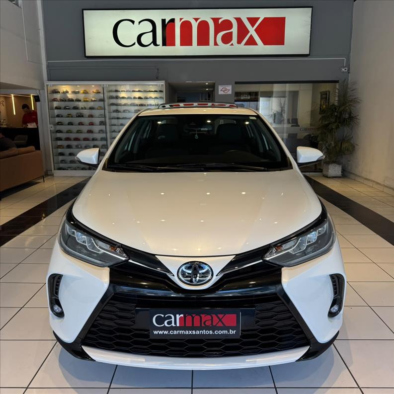 TOYOTA  YARIS   1.5 16V Sedan XLS  - 3686577
