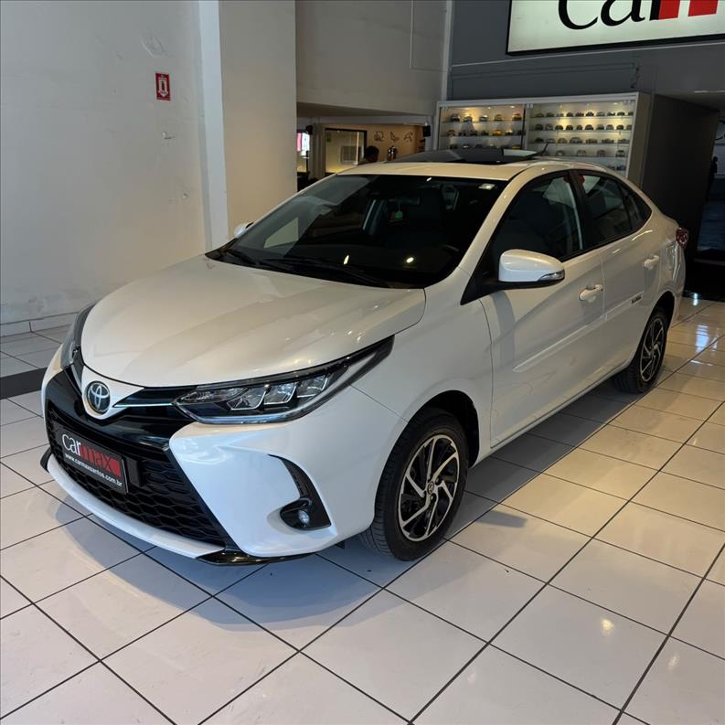 TOYOTA  YARIS   1.5 16V Sedan XLS  - 3686580