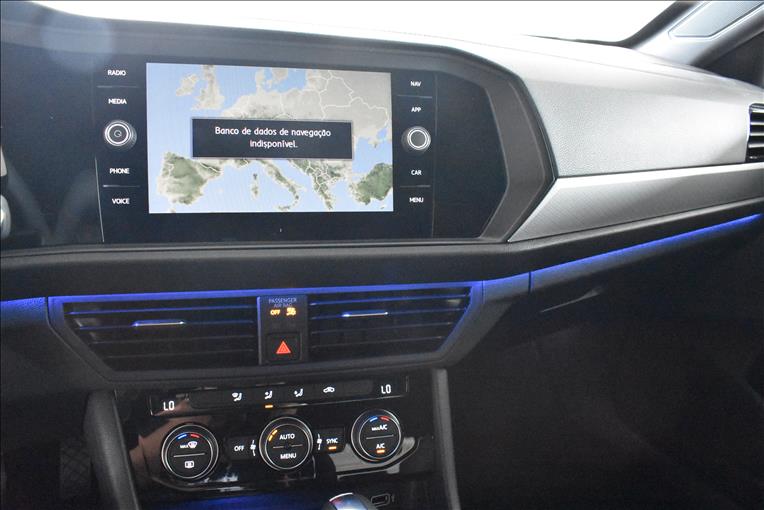 VOLKSWAGEN JETTA 1.4 250 TSI R-line