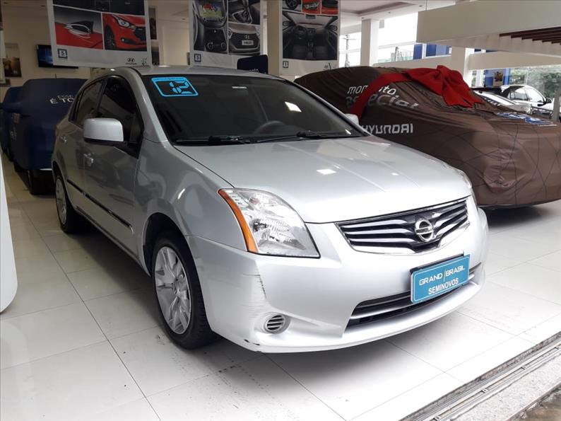 NISSAN SENTRA 2.0 S 16V
