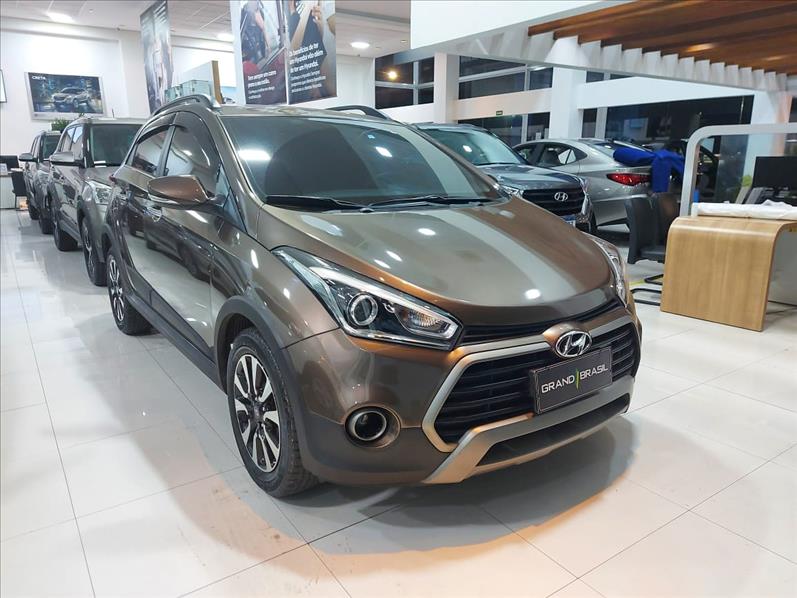 HYUNDAI HB20X 1.6 16V PREMIUM FLEX 4P AUTOMATICO