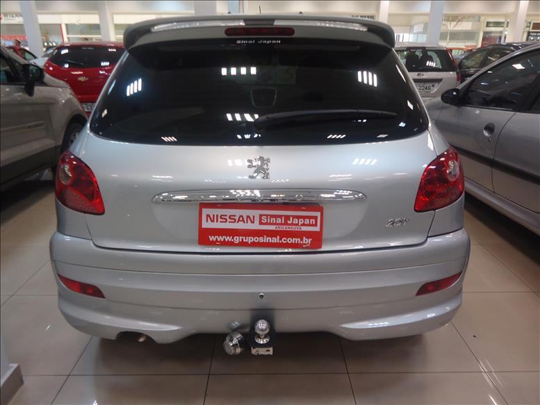 Peugeot 207 1.4 XR 8V