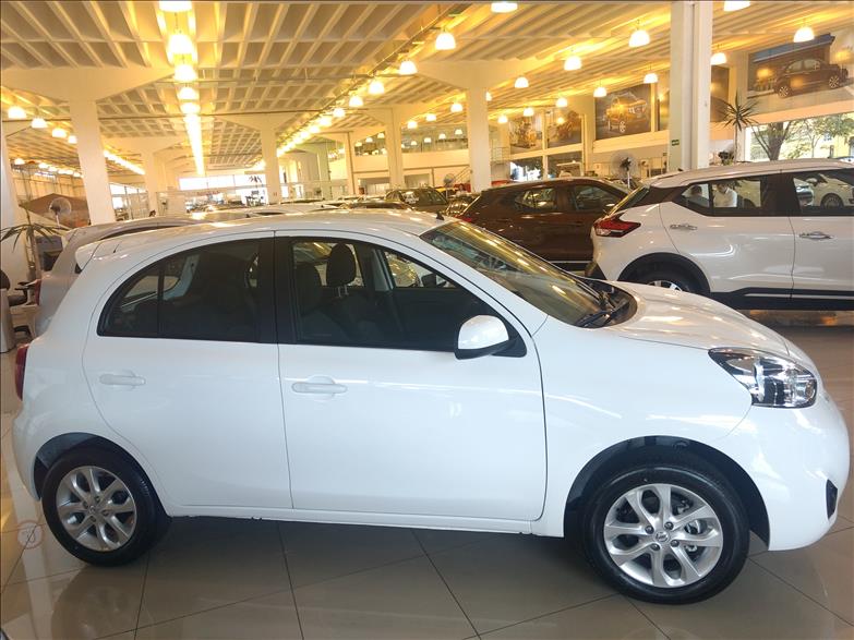 Nissan MARCH 1.6 SV 16vstart