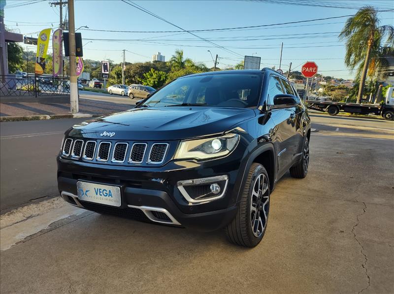JEEP COMPASS 2.0 16V Limited 4X4Vega Veículos - Venda de Carros Novos e Semi Novos