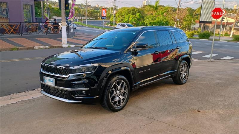 JEEP COMMANDER 1.3 T270 Turbo OverlandVega Veículos - Venda de Carros Novos e Semi Novos