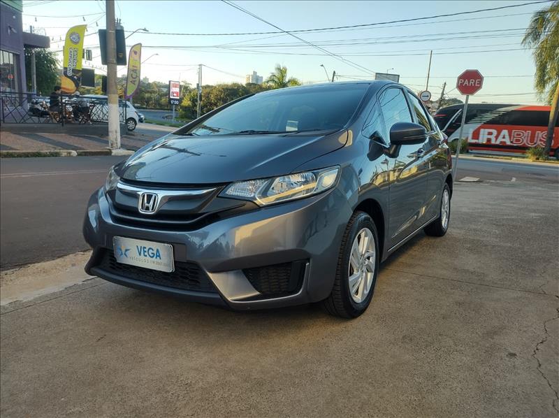 HONDA FIT 1.5 LX 16VVega Veículos - Venda de Carros Novos e Semi Novos