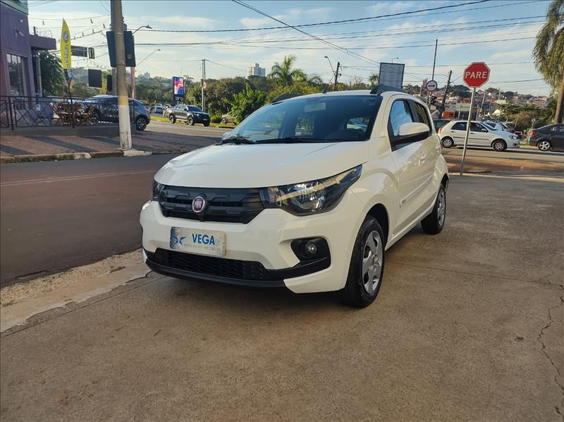 FIAT MOBI 1.0 8V EVO Like.Vega Veículos - Venda de Carros Novos e Semi Novos