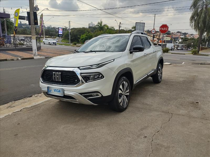 FIAT TORO 1.3 Turbo 270 VolcanoVega Veículos - Venda de Carros Novos e Semi Novos