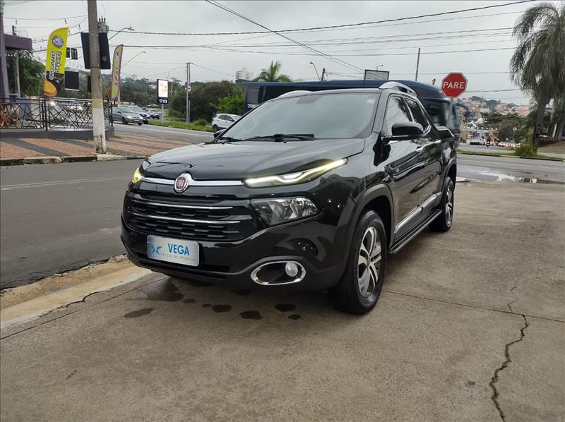 FIAT TORO 2.4 16V Multiair VolcanoVega Veículos - Venda de Carros Novos e Semi Novos