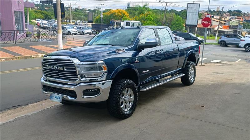 RAM 3500 6.7 I6 Turbo Laramie CD 4X4Vega Veículos - Venda de Carros Novos e Semi Novos