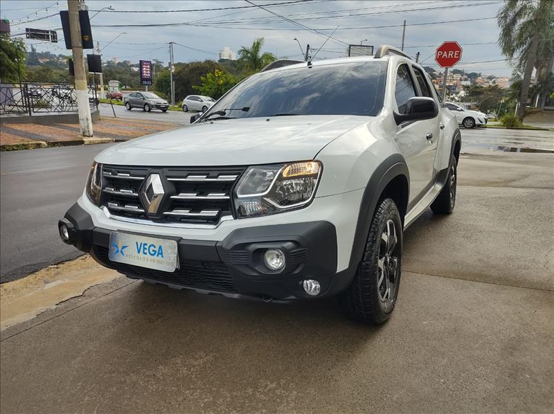 RENAULT OROCH 1.3 TCE OutsiderVega Veículos - Venda de Carros Novos e Semi Novos