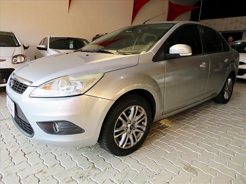 Carros usados FORD FOCUS 2.0 GLX SEDAN 16V FLEX 4P AUTOMATICO