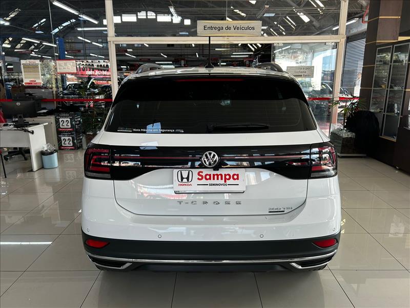  T-CROSS 