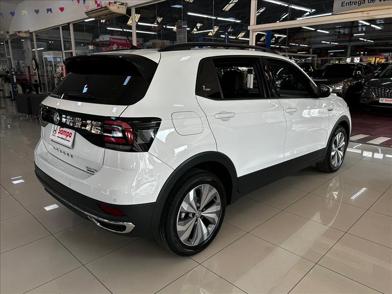  T-CROSS 