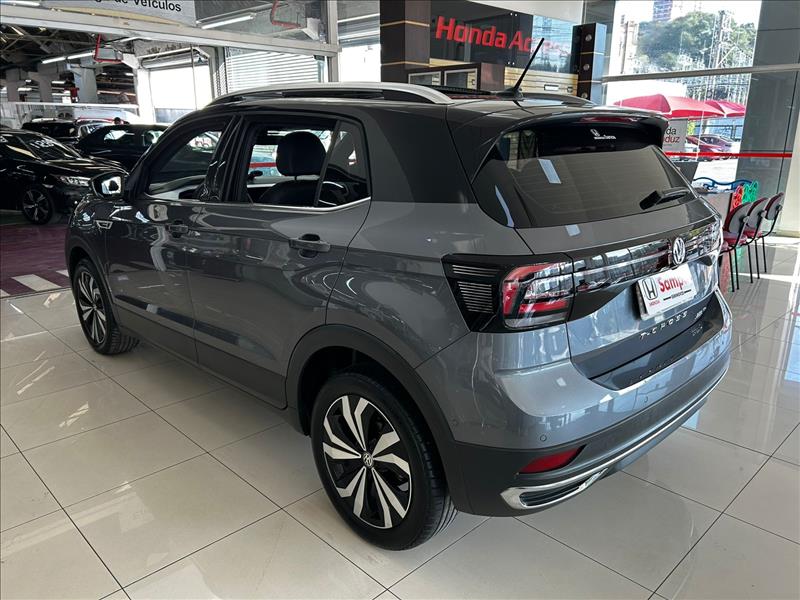  T-CROSS 