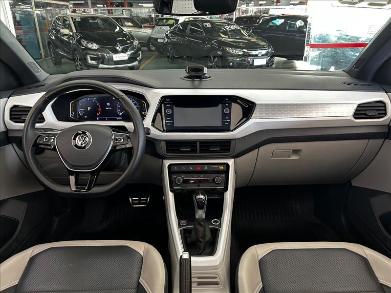  T-CROSS 