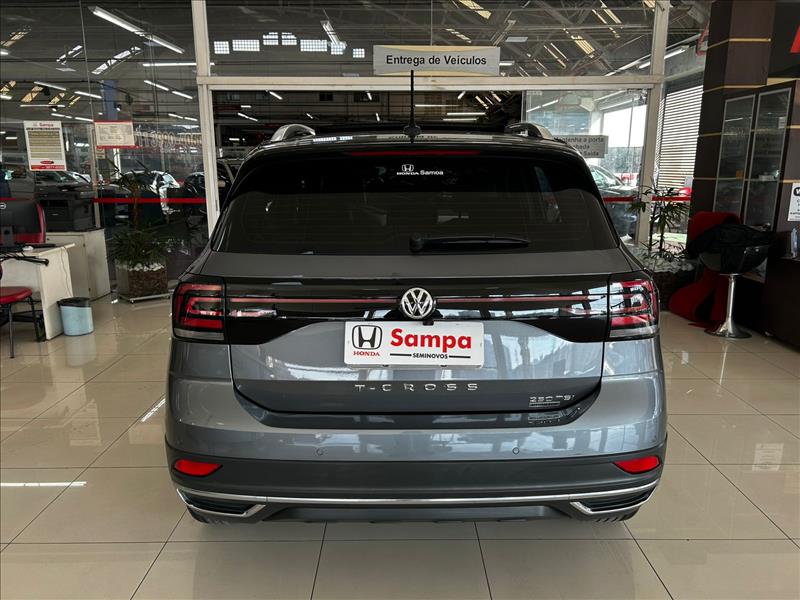  T-CROSS 