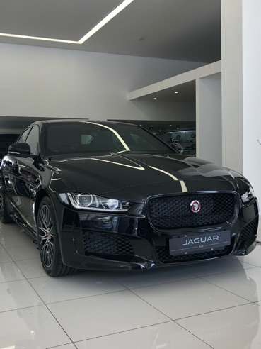 JAGUAR XE 2.0 16V Ingenium P250 Landmark