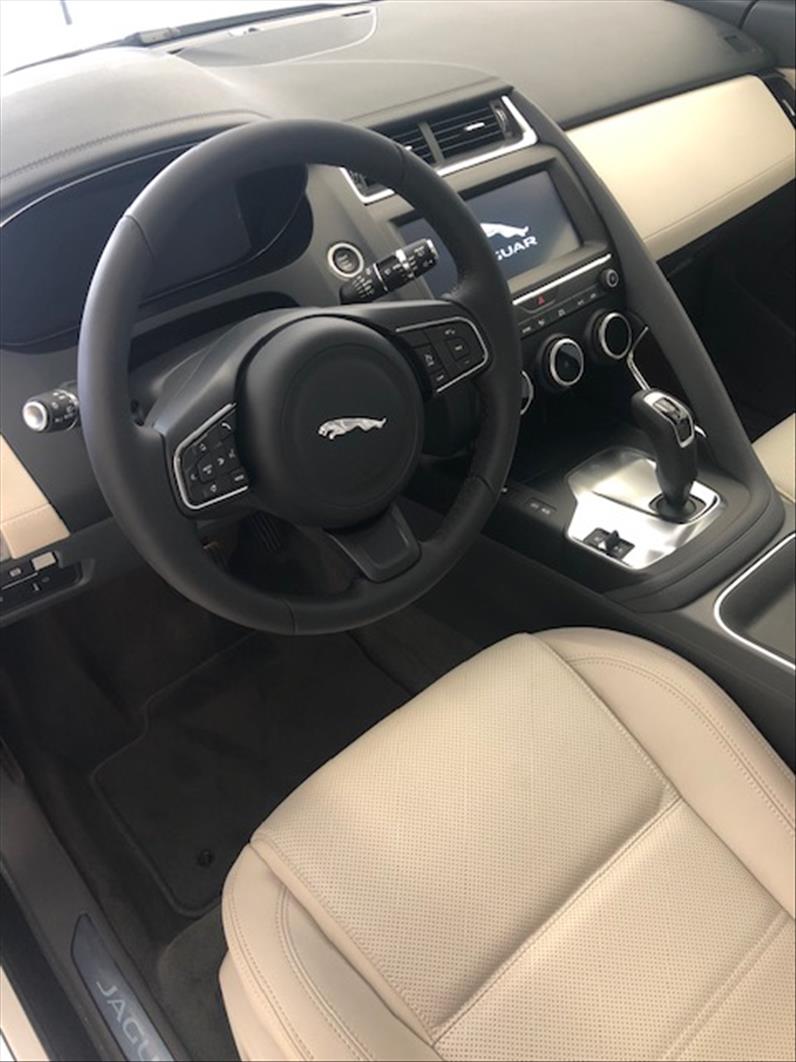 JAGUAR E-PACE 2.0 16V P250 Pure AWD