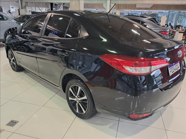  YARIS  1.5 16V Sedan XS Multidrive 2