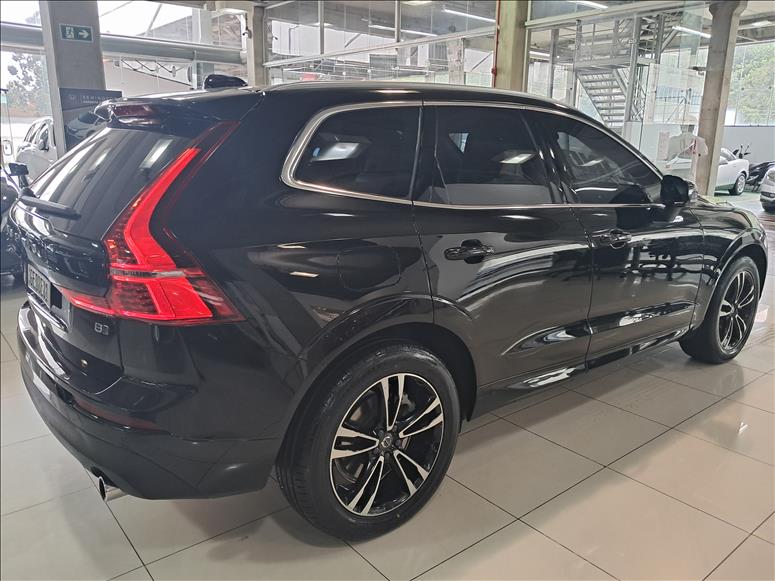  XC60  2.0 T8 Hybrid Momentum AWD Geartronic 3