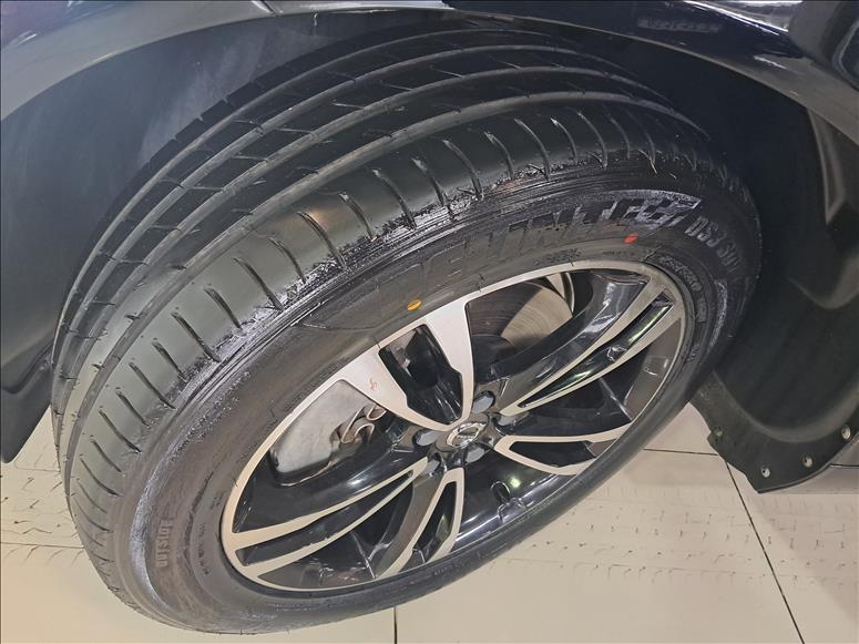  XC60  2.0 T8 Hybrid Momentum AWD Geartronic 7