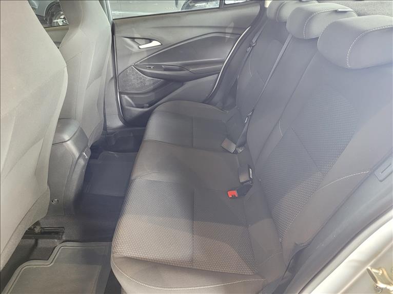 GM - Chevrolet-ONIX-1.0 Turbo Plus LT