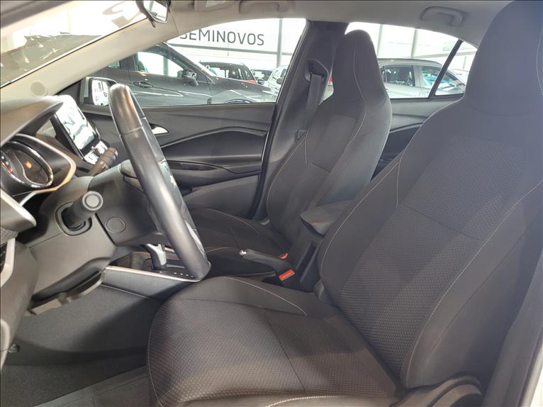 GM - Chevrolet-ONIX-1.0 Turbo Plus LT