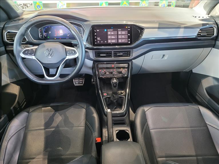 Volkswagen-T-CROSS-1.4 250 TSI Highline